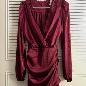 NWT Windsor Burgundy Long Sleeve Dress